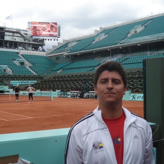 Dr. Bruno Gomes Delazeri