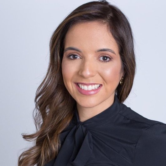 Dra. Cíntia Barros de Queiroz