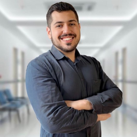 Dr. Ian Vieira