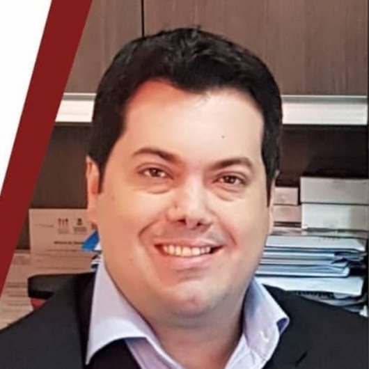 Dr. Leonardo Costa de Almeida Paiva