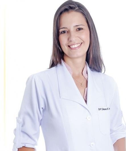 Dra. Simone Mayra Fernandes