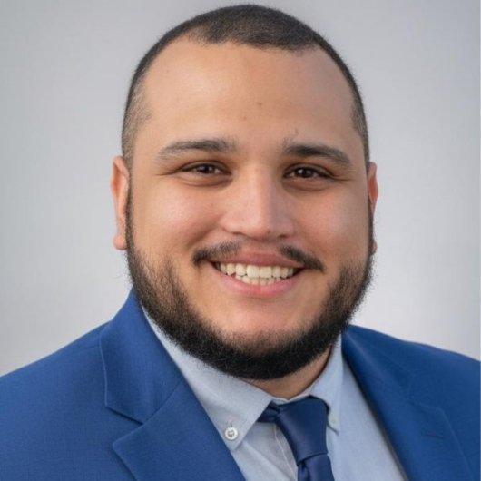 Dr. Eric Almeida