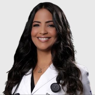 Dra. Kamila Freitas Trindade