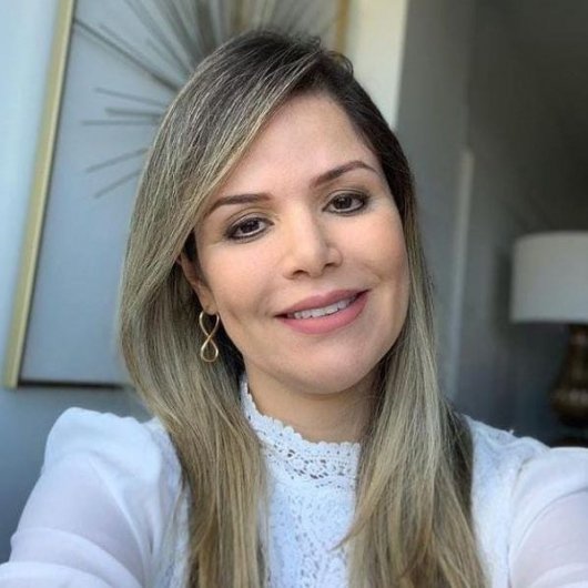 Dra. Caroline Tavares De Lira Codes