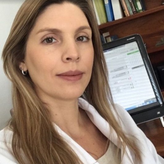 Dra. GABRIELA SEGALA FRANCESCUTTI