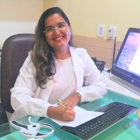 Dra. Mayara Lopes