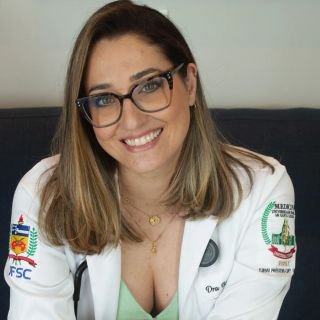Dra. Bárbara Cavalheiro Locks