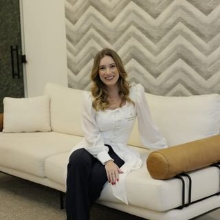 Dra. Fernanda de Almeida Gomes Gimenes