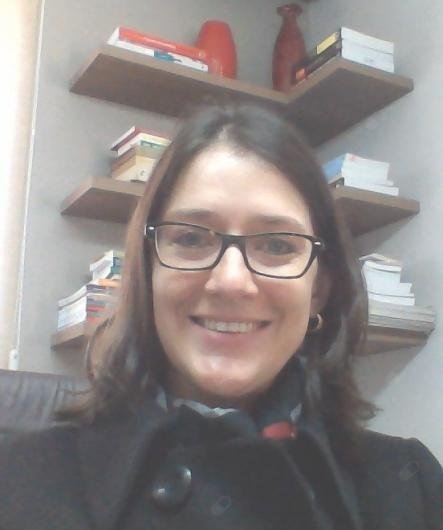 Dra. Anna Paula G. Macarini