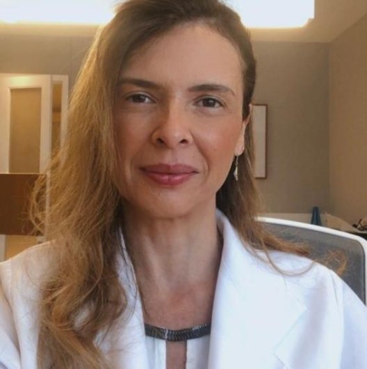 Dra. Lorena Amorim