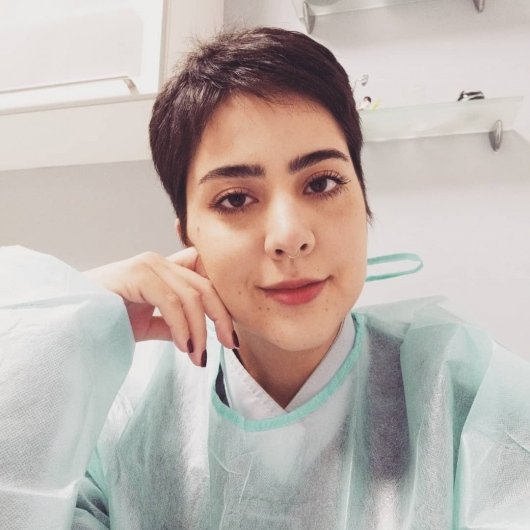 Dra. Júlia Lemos Polli