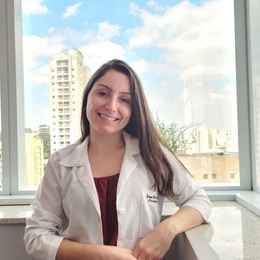 Dra. Bruna Farias