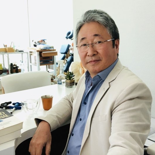 Dr. Ike Ahn