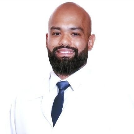 Dr. Breno Santos