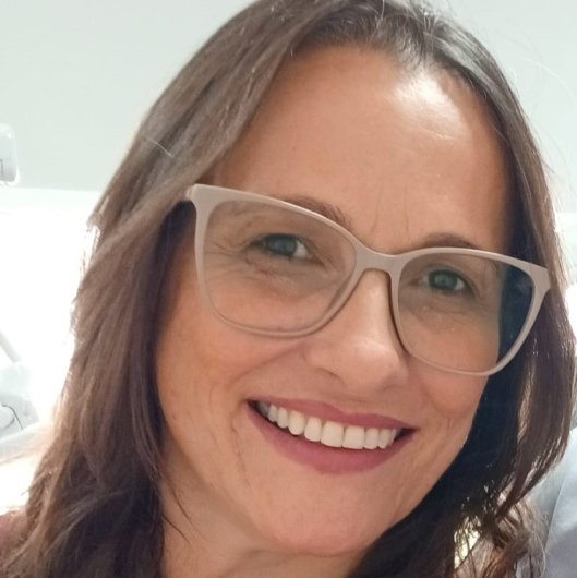 Dra. Márcia Navarro Coutinho