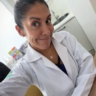 Dra. Sandy Robbie Bendezu Medina