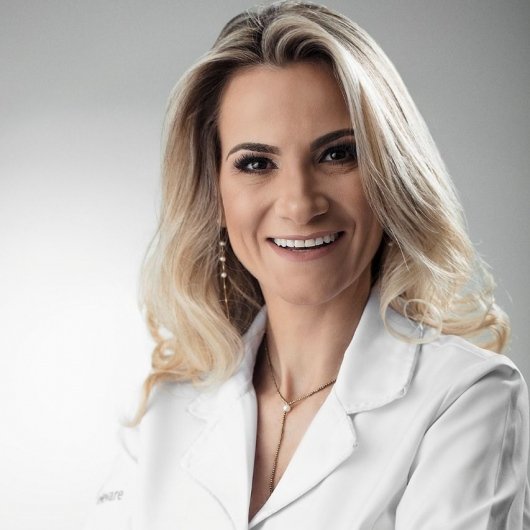 Dra. Karina Ferreira