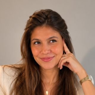 Dra. Gabrielle Lima