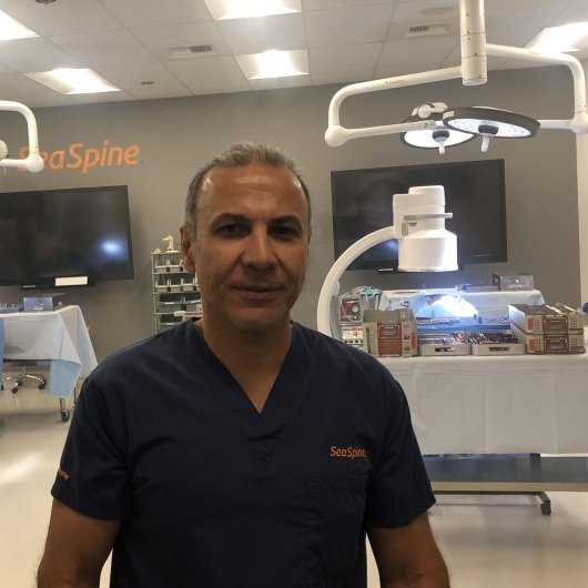 Dr. Carlos Melro