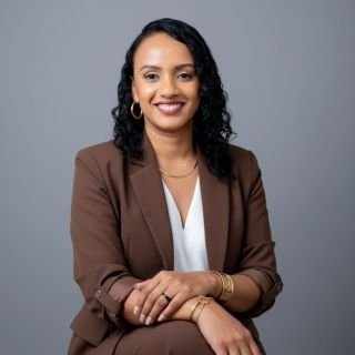 Dra. Cristiana Alves