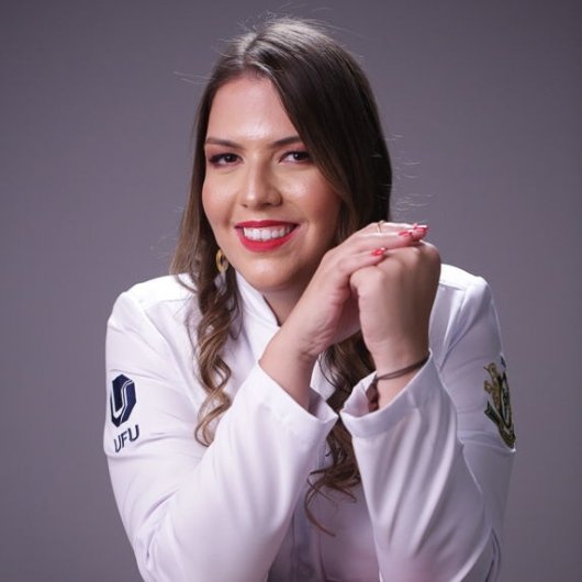 Dra. Ana Cláudia Carrijo