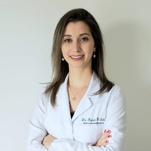 Dra. Rafaela Fenalti Salla
