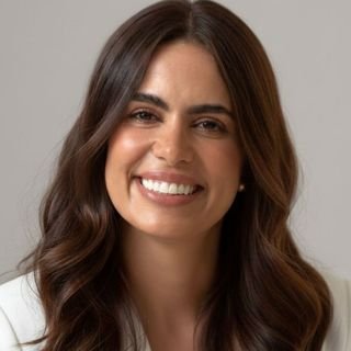 Dra. Caroline Sampaio