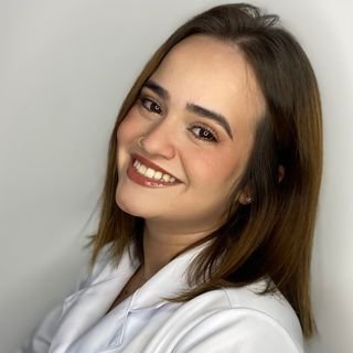 Dra. Julia Lauren Bueno