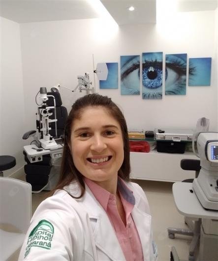 Dra. Nathalia de Almeida Raupp