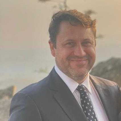 Dr. Roger Lage Alves