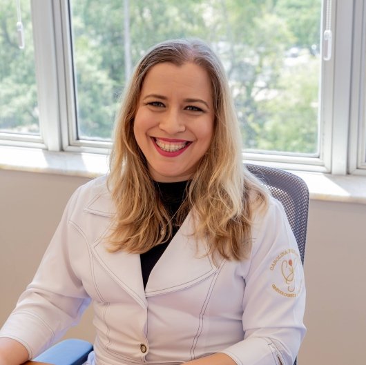 Dra. Carolina Batista Fernandes