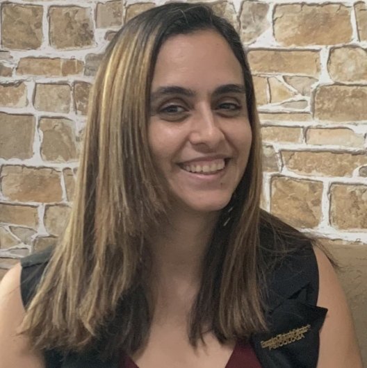 Karla Teixeira Dias Von Hauer