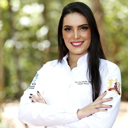 Dra. Ana Caroline Farias