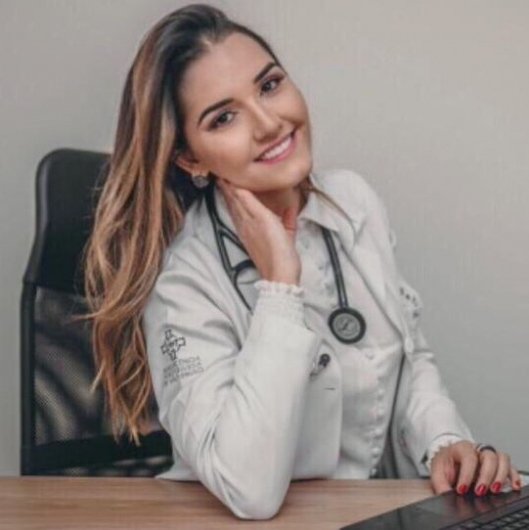Dra. Camila Ivila de Paula