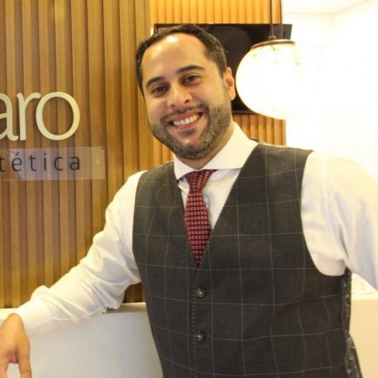 Dr. Raphael D´ Amaro