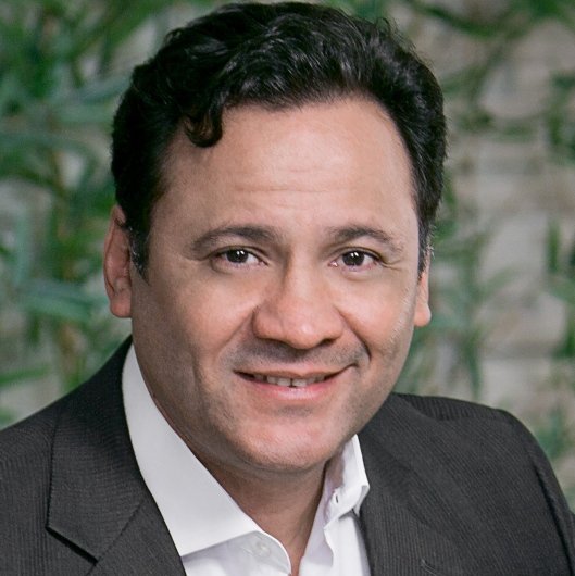 Dr. Rogério de Almeida Geraldino