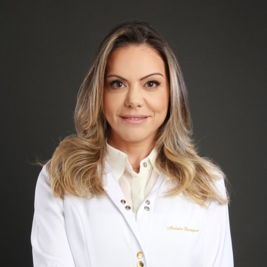 Dra. Andreia Maria Dias Bousquet