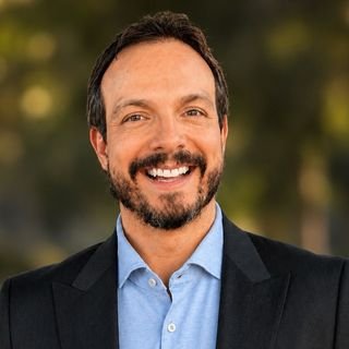 Dr. Guilherme Loureiro Fracasso