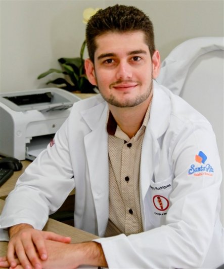 Dr. Mayco Rodrigues Pereira