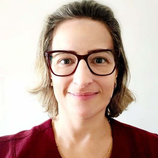 Dra. Gabriella Guelber Miranda Carvalhais Barros Vieira