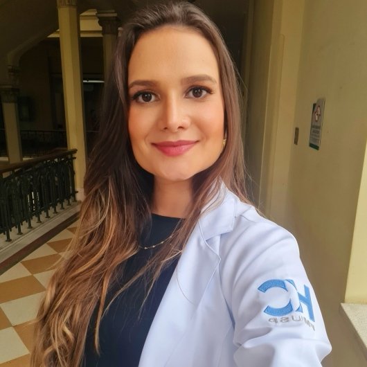 Dra. Adriana Melo