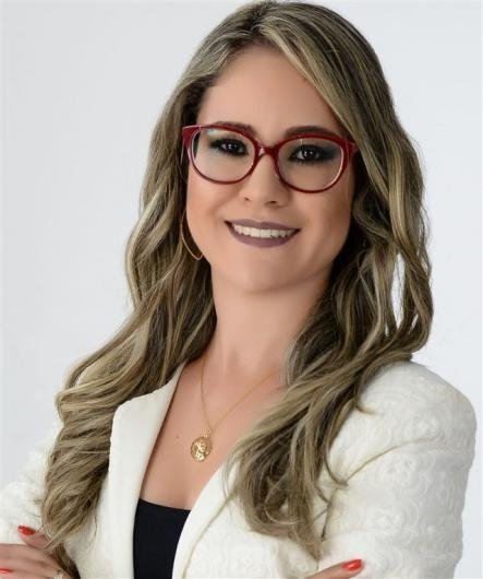 Maurícia Andrade Costa