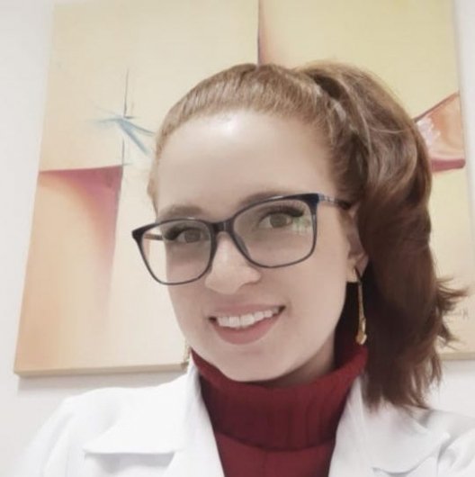 Dra. Evelyn Braga