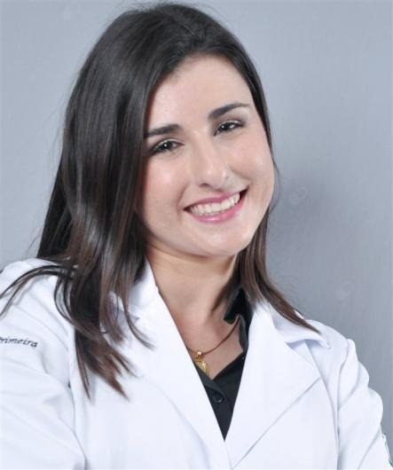 Dra. Samantha Pelichek Gonçalves