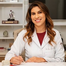 Dra. Gláucia Ferreira Wedy