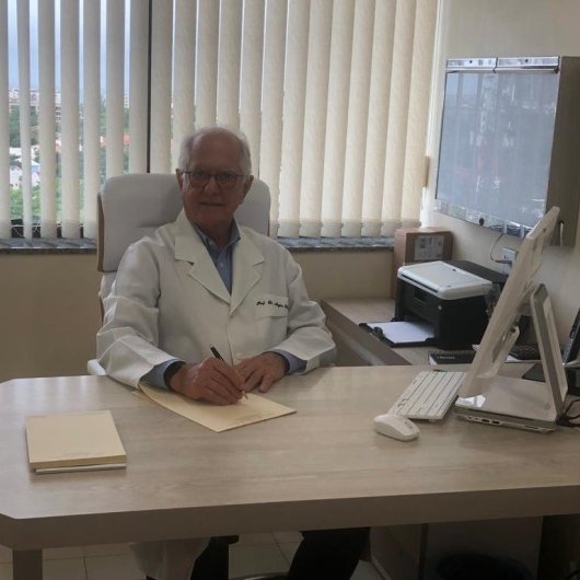 Prof. Naylor Alves Lopes de Oliveira