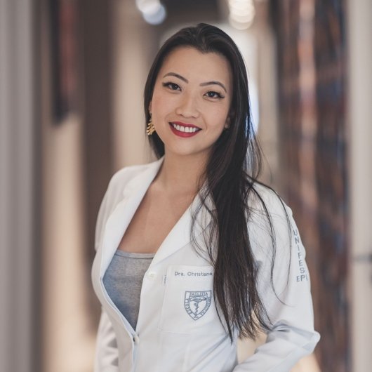 Dra. Christiane Sayuri Saito