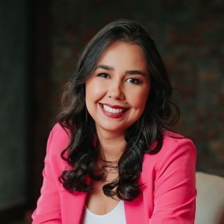 Dra. Jaqueline Pannebecker Coutinho