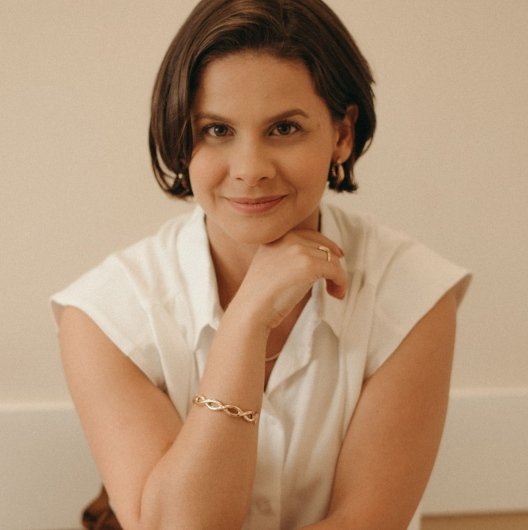 Dra. Larissa Pinheiro de Castro