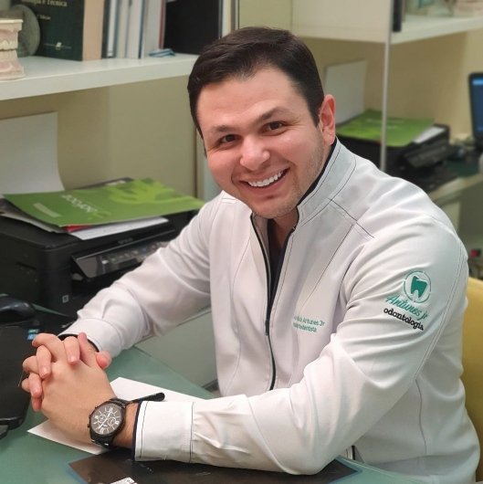 Dr. Anivaldo Antunes Jr